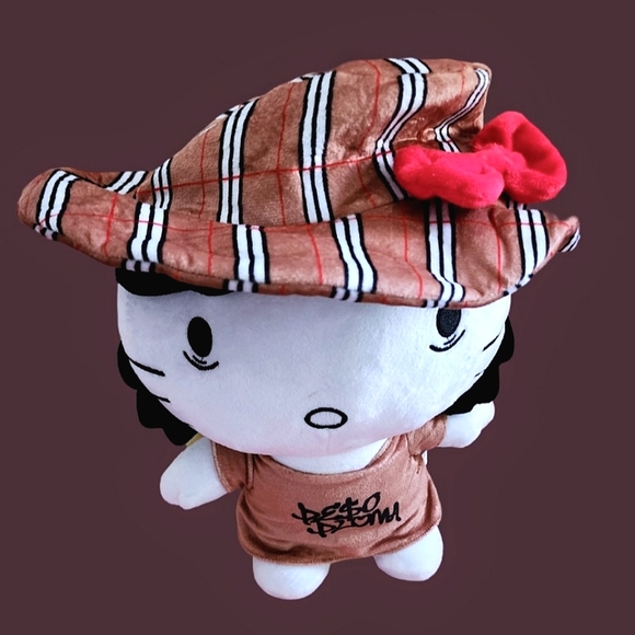 🎀Hello Kitty Peso Pluma Plush Backpack - Picture 2 of 6